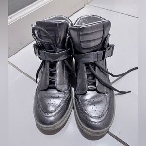 Louis Vuitton authentic High-Top Metallic Sneakers